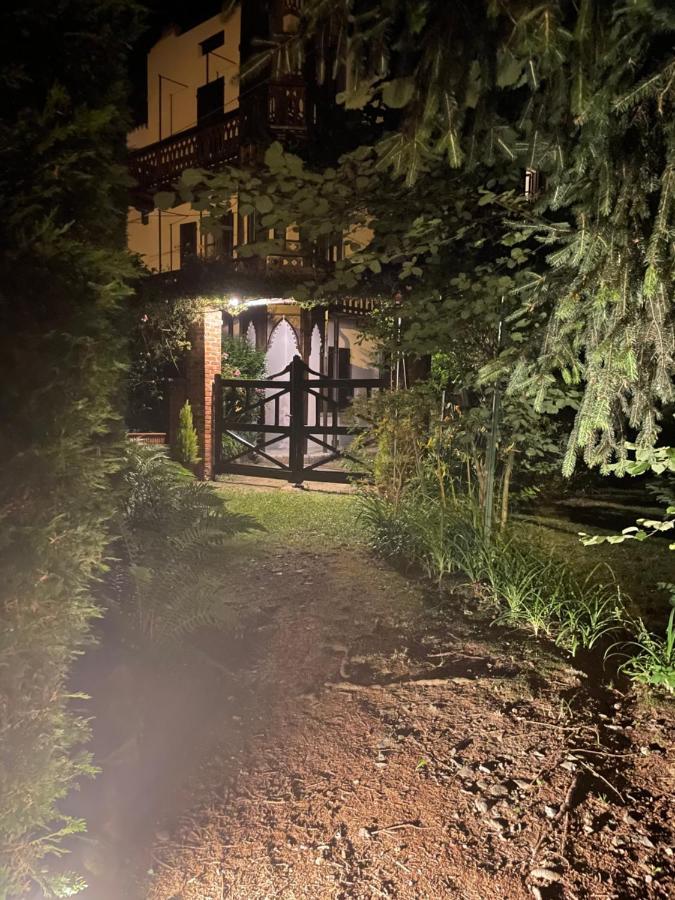 Dimora Fiorita Junior My Holiday Home Варало Екстериор снимка